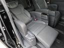 足を延ばしてゆったり座れるようにできる【オットマン】機能付きです☆ドライブ中の車の揺れから無意識に耐えようとして知らない間に疲れてしまいますがオットマンがあるとよりゆったり快適にドライブを楽しめますね