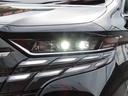 ☆暗い夜道も明るく照らします☆3眼LEDヘッドライト装着車!夜間のドライブも安心ですね♪消費電力が少なく明るいなんて◎です ♪