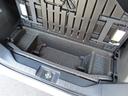 ラゲッジ下部にも収納スペースがあります★