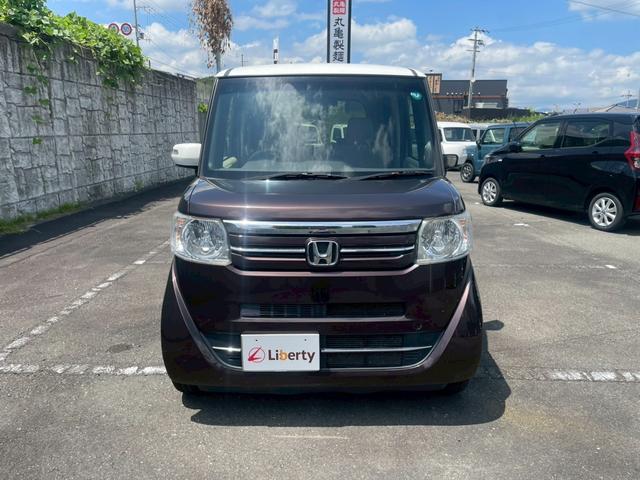Ｎ－ＢＯＸ ２トーンカラースタイル　Ｇ・Ｌパッケージ　フルフラット　ＥＴＣ付　Ｒカメラ　左右エアバック　地デジフルセグ　ＩＳＴＯＰ　Ｓキー　ナビＴＶ　盗難防止装置　横滑り防止装置付　オートエアコン　パワーウィンドウ　パワーステアリング　ベンチＳ　ＡＢＳ（9枚目）