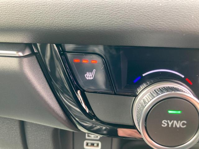 Honda Vezel E Hev Z 22 Red 2 Km Details Japanese Used Cars Goo Net Exchange
