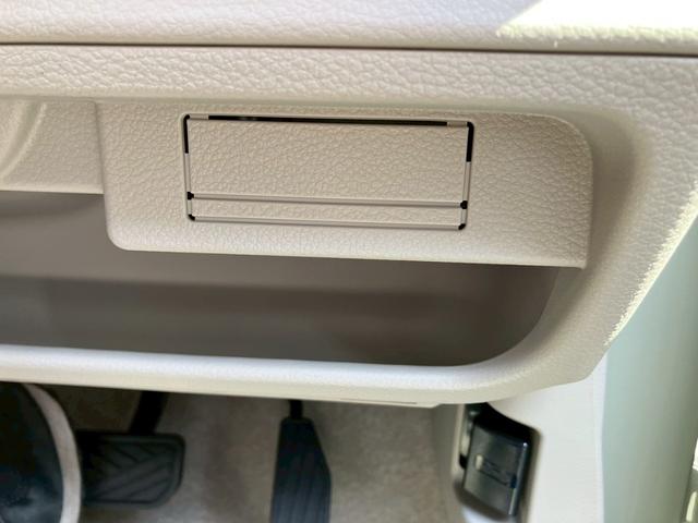 アルトラパン Ｘ　レーダーブレーキサポート装着車　シートヒータ　Ｉストップ　セキュリティー　スマートキープッシュスタート　運転席助手席エアバッグ　フルフラット　ＬＥＤライト　パワーウィンド　ＥＳＣ　ベンチシート　ＡＢＳ（58枚目）