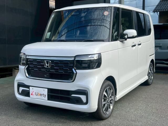Ｎ－ＢＯＸカスタム ベースグレード　ＨｏｎｄａＳＥＮＳＩＮＧ　片側電動スライドドア　電子パーキング　オートブレーキホールド　アダプティブクルーズコントロール　純正アルミホイール　スマートキー　運転席＆助手席シートヒーター　ＬＥＤ（5枚目）