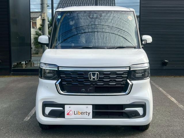 Ｎ－ＢＯＸカスタム ベースグレード　ＨｏｎｄａＳＥＮＳＩＮＧ　片側電動スライドドア　電子パーキング　オートブレーキホールド　アダプティブクルーズコントロール　純正アルミホイール　スマートキー　運転席＆助手席シートヒーター　ＬＥＤ（6枚目）