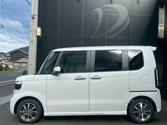 Ｎ－ＢＯＸカスタム ベースグレード　ＨｏｎｄａＳＥＮＳＩＮＧ　片側電動スライドドア　電子パーキング　オートブレーキホールド　アダプティブクルーズコントロール　純正アルミホイール　スマートキー　運転席＆助手席シートヒーター　ＬＥＤ（9枚目）