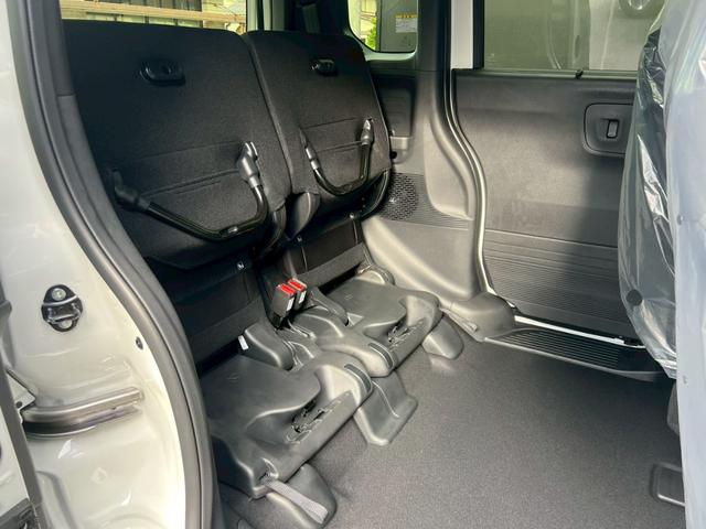 Ｎ－ＢＯＸカスタム ベースグレード　ＨｏｎｄａＳＥＮＳＩＮＧ　片側電動スライドドア　電子パーキング　オートブレーキホールド　アダプティブクルーズコントロール　純正アルミホイール　スマートキー　運転席＆助手席シートヒーター　ＬＥＤ（22枚目）