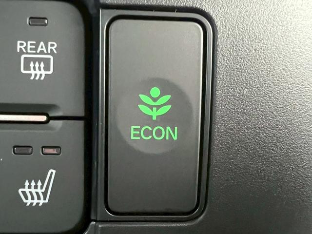 Ｎ－ＢＯＸカスタム ベースグレード　ＨｏｎｄａＳＥＮＳＩＮＧ　片側電動スライドドア　電子パーキング　オートブレーキホールド　アダプティブクルーズコントロール　純正アルミホイール　スマートキー　運転席＆助手席シートヒーター　ＬＥＤ（42枚目）
