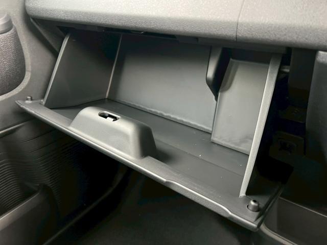 Ｎ－ＢＯＸカスタム ベースグレード　ＨｏｎｄａＳＥＮＳＩＮＧ　片側電動スライドドア　電子パーキング　オートブレーキホールド　アダプティブクルーズコントロール　純正アルミホイール　スマートキー　運転席＆助手席シートヒーター　ＬＥＤ（48枚目）