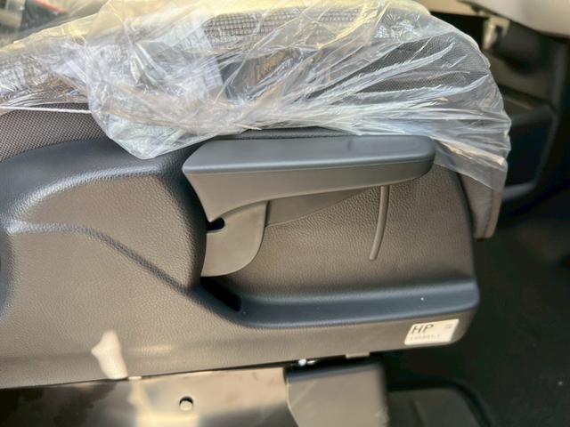 Ｎ－ＢＯＸ ベースグレード　ＨｏｎｄａＳＥＮＳＩＮＧ　片側電動スライド　電子パーキング　オートブレーキホールド　アダプティブクルーズコントロール　運転席＆助手席シートヒーター　スマートキー　電動格納式ミラー　オートハイビーム（21枚目）