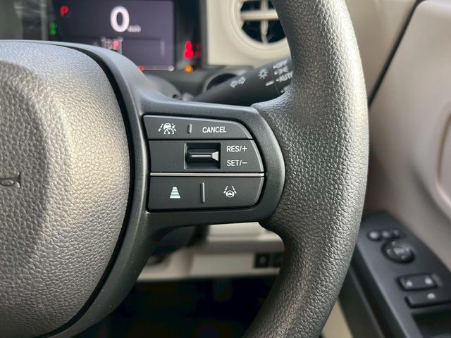Ｎ－ＢＯＸ ベースグレード　ＨｏｎｄａＳＥＮＳＩＮＧ　片側電動スライド　電子パーキング　オートブレーキホールド　アダプティブクルーズコントロール　運転席＆助手席シートヒーター　スマートキー　電動格納式ミラー　オートハイビーム（35枚目）