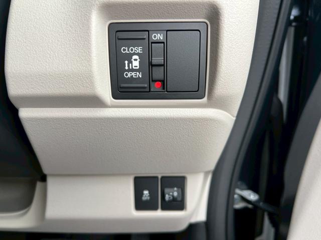 Ｎ－ＢＯＸ ベースグレード　ＨｏｎｄａＳＥＮＳＩＮＧ　片側電動スライド　電子パーキング　オートブレーキホールド　アダプティブクルーズコントロール　運転席＆助手席シートヒーター　スマートキー　電動格納式ミラー　オートハイビーム（40枚目）