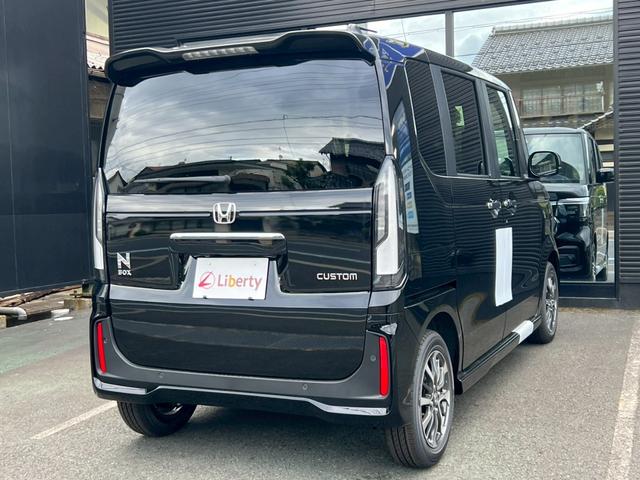 Ｎ－ＢＯＸカスタム ベースグレード　ＨｏｎｄａＳＥＮＳＩＮＧ　片側電動スライドドア　アダプティブクルーズコントロール　電子パーキング　オートブレーキホールド　純正アルミホイール　ＬＥＤヘッドライト　運転席＆助手席シートヒーター（13枚目）