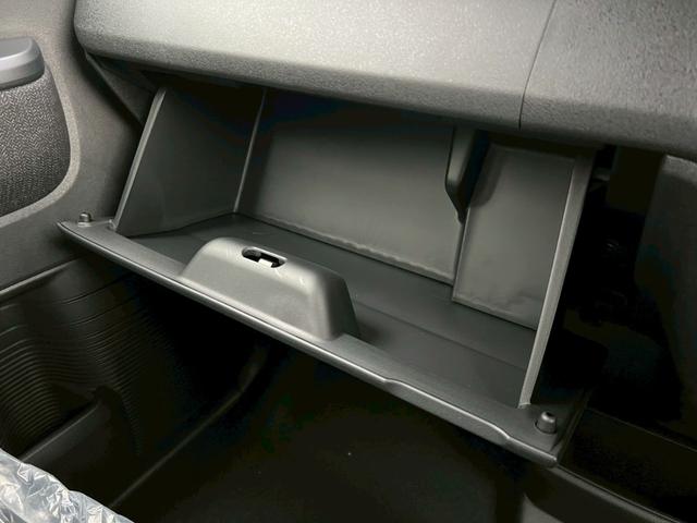 Ｎ－ＢＯＸカスタム ベースグレード　ＨｏｎｄａＳＥＮＳＩＮＧ　片側電動スライドドア　アダプティブクルーズコントロール　電子パーキング　オートブレーキホールド　純正アルミホイール　ＬＥＤヘッドライト　運転席＆助手席シートヒーター（50枚目）