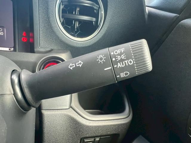 Ｎ－ＢＯＸカスタム ベースグレード　ＨｏｎｄａＳＥＮＳＩＮＧ　ドラレコ　ＥＴＣ　片側電動スライド　電子パーキング　オートブレーキホールド　アダプティブクルーズコントロール　運転席＆助手席シートヒーター　ＬＥＤヘッドライト　スマートキー（41枚目）