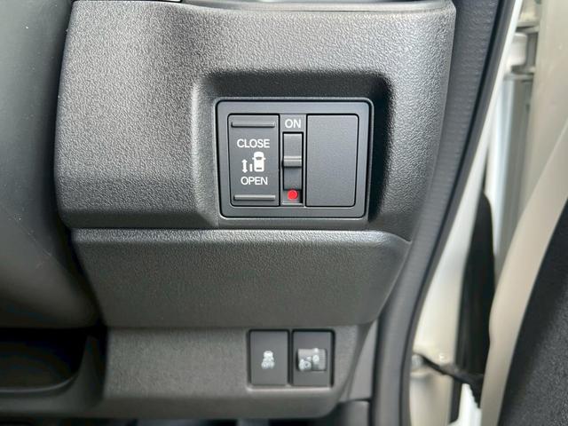 Ｎ－ＢＯＸカスタム ベースグレード　ＨｏｎｄａＳＥＮＳＩＮＧ　ドラレコ　ＥＴＣ　片側電動スライド　電子パーキング　オートブレーキホールド　アダプティブクルーズコントロール　運転席＆助手席シートヒーター　ＬＥＤヘッドライト　スマートキー（44枚目）