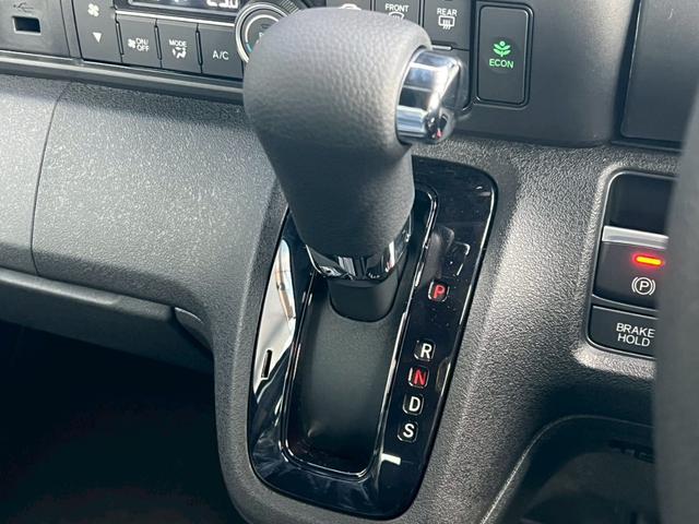 Ｎ－ＢＯＸカスタム ベースグレード　ＨｏｎｄａＳＥＮＳＩＮＧ　ドラレコ　ＥＴＣ　片側電動スライド　電子パーキング　オートブレーキホールド　アダプティブクルーズコントロール　運転席＆助手席シートヒーター　ＬＥＤヘッドライト　スマートキー（46枚目）