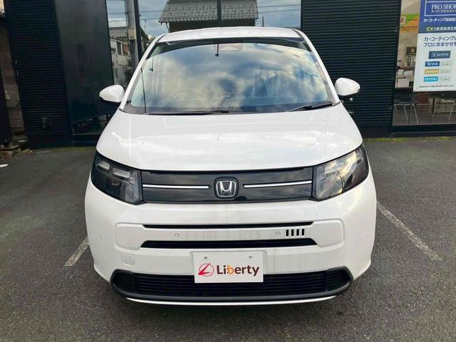 フリード エアー　ＥＸ　バックカメラ　クリアランスソナー　オートクルーズコントロール　レーンアシスト　衝突被害軽減システム　両側電動スライドドア　オートライト　ＬＥＤヘッドランプ　スマートキー　電動格納ミラー　シートヒーター（6枚目）