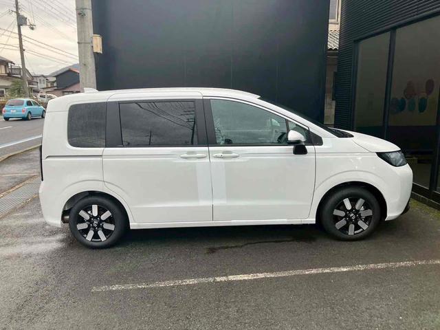 フリード エアー　ＥＸ　バックカメラ　クリアランスソナー　オートクルーズコントロール　レーンアシスト　衝突被害軽減システム　両側電動スライドドア　オートライト　ＬＥＤヘッドランプ　スマートキー　電動格納ミラー　シートヒーター（8枚目）