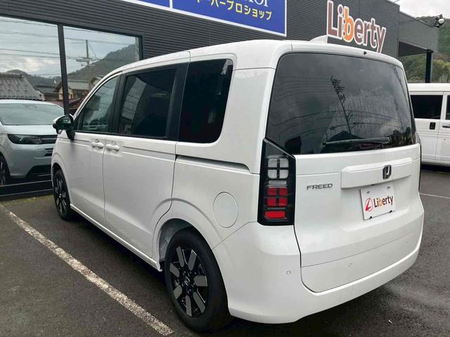 フリード エアー　ＥＸ　バックカメラ　クリアランスソナー　オートクルーズコントロール　レーンアシスト　衝突被害軽減システム　両側電動スライドドア　オートライト　ＬＥＤヘッドランプ　スマートキー　電動格納ミラー　シートヒーター（10枚目）