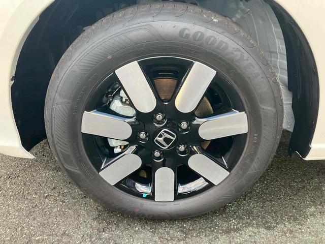 フリード エアー　ＥＸ　バックカメラ　クリアランスソナー　オートクルーズコントロール　レーンアシスト　衝突被害軽減システム　両側電動スライドドア　オートライト　ＬＥＤヘッドランプ　スマートキー　電動格納ミラー　シートヒーター（19枚目）