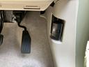 Ｘ　レーダーブレーキサポート装着車　シートヒータ　Ｉストップ　セキュリティー　スマートキープッシュスタート　運転席助手席エアバッグ　フルフラット　ＬＥＤライト　パワーウィンド　ＥＳＣ　ベンチシート　ＡＢＳ（59枚目）