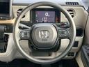 ベースグレード　ＨｏｎｄａＳＥＮＳＩＮＧ　片側電動スライド　電子パーキング　オートブレーキホールド　アダプティブクルーズコントロール　運転席＆助手席シートヒーター　スマートキー　電動格納式ミラー　オートハイビーム（33枚目）