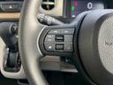 ベースグレード　ＨｏｎｄａＳＥＮＳＩＮＧ　片側電動スライド　電子パーキング　オートブレーキホールド　アダプティブクルーズコントロール　運転席＆助手席シートヒーター　スマートキー　電動格納式ミラー　オートハイビーム（34枚目）