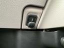 ベースグレード　ＨｏｎｄａＳＥＮＳＩＮＧ　片側電動スライド　電子パーキング　オートブレーキホールド　アダプティブクルーズコントロール　運転席＆助手席シートヒーター　スマートキー　電動格納式ミラー　オートハイビーム（57枚目）