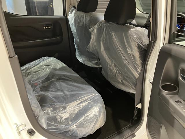デイズ ハイウェイスター　Ｘ　ｉストップ　コーナーソナー　エマージェンシブレーキ　イモビライザー　Ｂモニター　衝突安全ボディ　全周囲カメラ　横滑り防止　ＬＥＤ　ベンチシート　スマートキー　フロントカメラ　オートエアコン　キーレス（11枚目）