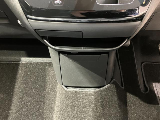 デイズ ハイウェイスター　Ｘ　ｉストップ　コーナーソナー　エマージェンシブレーキ　イモビライザー　Ｂモニター　衝突安全ボディ　全周囲カメラ　横滑り防止　ＬＥＤ　ベンチシート　スマートキー　フロントカメラ　オートエアコン　キーレス（31枚目）