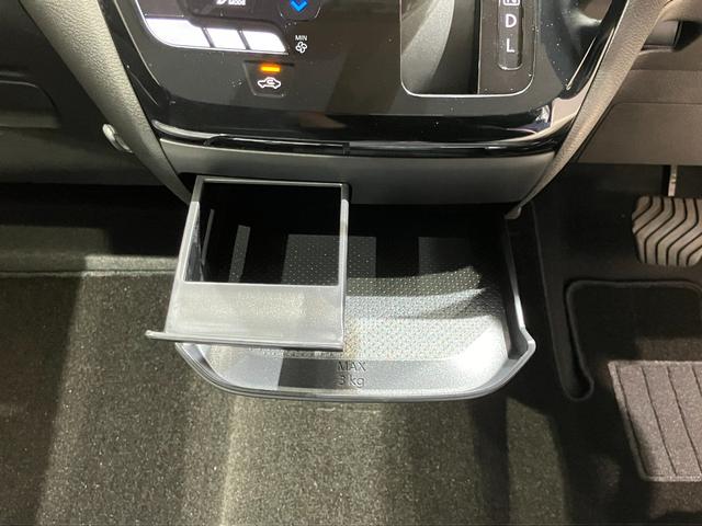デイズ ハイウェイスター　Ｘ　ｉストップ　コーナーソナー　エマージェンシブレーキ　イモビライザー　Ｂモニター　衝突安全ボディ　全周囲カメラ　横滑り防止　ＬＥＤ　ベンチシート　スマートキー　フロントカメラ　オートエアコン　キーレス（33枚目）