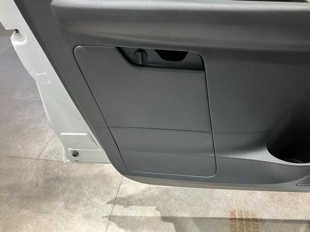 デイズ ハイウェイスター　Ｘ　ｉストップ　コーナーソナー　エマージェンシブレーキ　イモビライザー　Ｂモニター　衝突安全ボディ　全周囲カメラ　横滑り防止　ＬＥＤ　ベンチシート　スマートキー　フロントカメラ　オートエアコン　キーレス（38枚目）