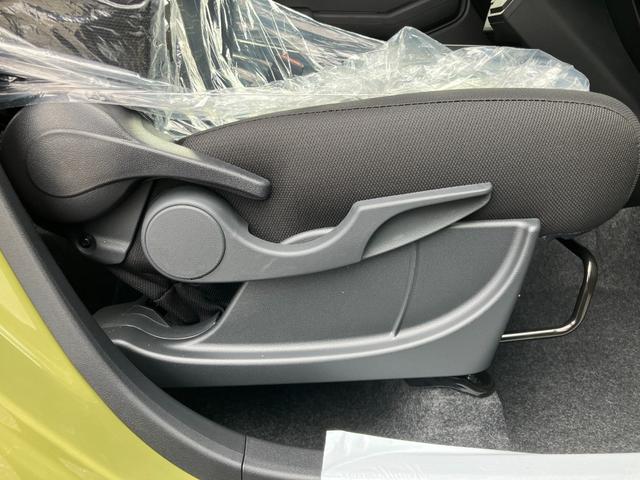 タフト Ｘ　助手席エアバック　運転席エアバック　ブレーキサポート　エコアイドル　レーンキープ　ソナー　横滑り防止　スカイルーフ　サイドエアバッグ　Ｂカメラ　ＡＢＳ付き　フルオートエアコン　ＬＥＤヘットライト（7枚目）