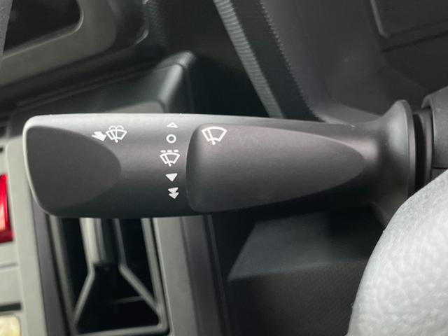 タフト Ｘ　助手席エアバック　運転席エアバック　ブレーキサポート　エコアイドル　レーンキープ　ソナー　横滑り防止　スカイルーフ　サイドエアバッグ　Ｂカメラ　ＡＢＳ付き　フルオートエアコン　ＬＥＤヘットライト（13枚目）