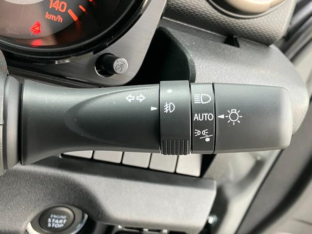 ジムニー ＸＣ　サイドＳＲＳ　ＬＥＤヘットランプ　助手席エアバック　シ－トヒ－タ－　イモビライザー　アクティブクルーズコントロール　横滑り防止システム　フルフラットシート　ＳＲＳ　エアコン　切替４ＷＤ　衝突安全ボディ（12枚目）