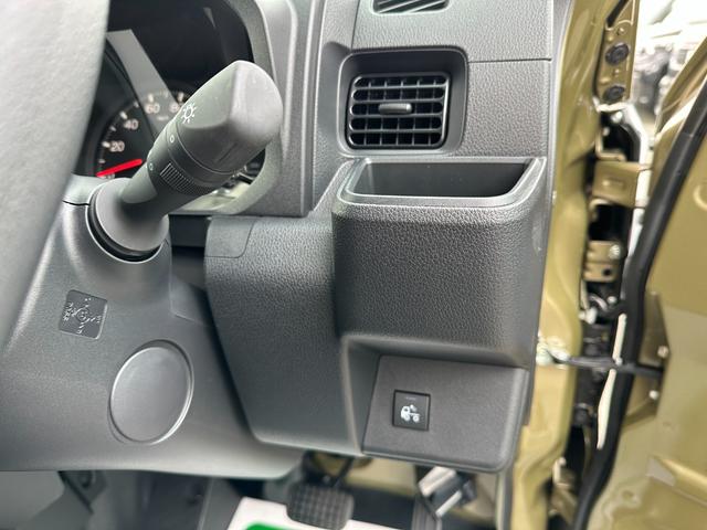 ハイゼットトラック ジャンボエクストラ　スマートアシストＩＩＩ　４ＷＤ　オートマ　ＬＥＤ作業灯　スマートキー　プッシュスタート　ＬＥＤヘッドライトフォグランプ　純正フロアマット　純正ドアバイザー（15枚目）
