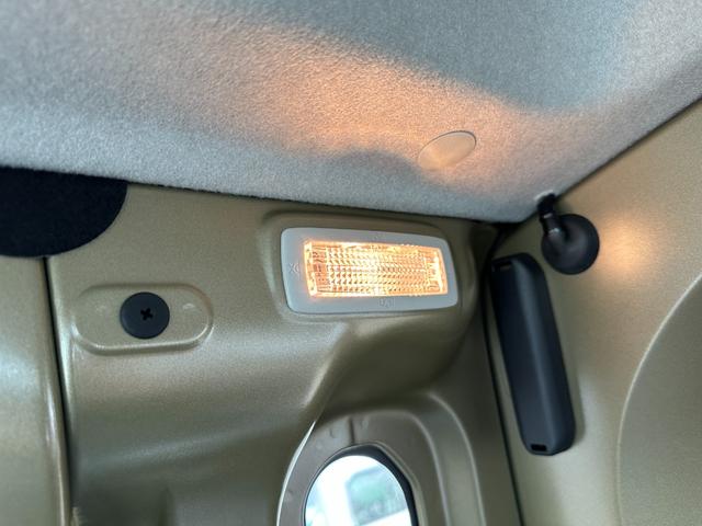 ハイゼットトラック ジャンボエクストラ　スマートアシストＩＩＩ　４ＷＤ　オートマ　ＬＥＤ作業灯　スマートキー　プッシュスタート　ＬＥＤヘッドライトフォグランプ　純正フロアマット　純正ドアバイザー（26枚目）