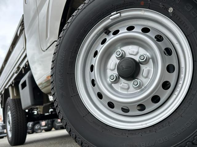 ハイゼットトラック ジャンボエクストラ　スマートアシストＩＩＩ　４ＷＤ　オートマ　ＬＥＤ作業灯　スマートキー　プッシュスタート　ＬＥＤヘッドライトフォグランプ　純正フロアマット　純正ドアバイザー（38枚目）