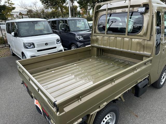ハイゼットトラック ジャンボエクストラ　スマートアシストＩＩＩ　４ＷＤ　オートマ　ＬＥＤ作業灯　スマートキー　プッシュスタート　ＬＥＤヘッドライトフォグランプ　純正フロアマット　純正ドアバイザー（46枚目）
