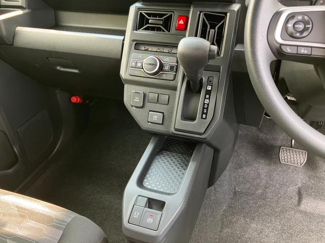タフト Ｘ　助手席エアバック　運転席エアバック　ブレーキサポート　エコアイドル　レーンキープ　ソナー　横滑り防止　スカイルーフ　サイドエアバッグ　Ｂカメラ　ＡＢＳ付き　フルオートエアコン　ＬＥＤヘットライト（17枚目）