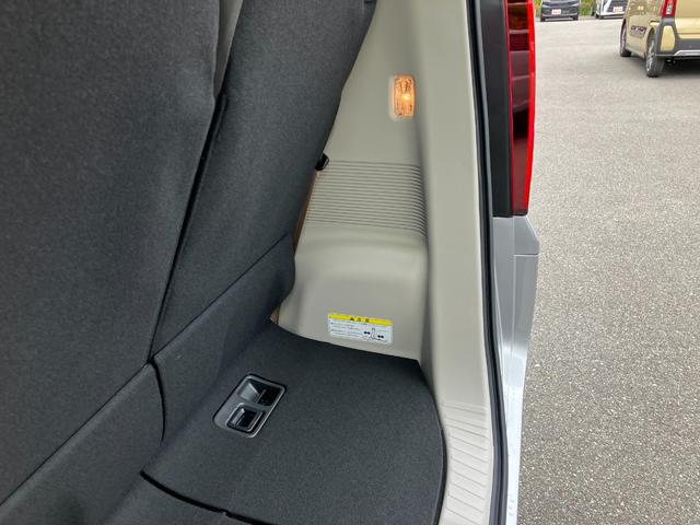 Ｎ－ＢＯＸ ベースグレード　パワーウインドー　衝突被害軽減　車線維持支援システム　インテリキー　横滑り防止機能　オートエアコン　ＬＥＤライト　盗難防止装置　Ｗエアバック　サイドエアバック　前席シートヒーター　ベンチシート　ＡＢＳ（20枚目）