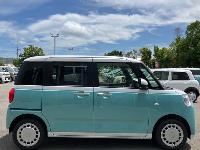 ムーヴキャンバス ストライプスＸ　届出済未使用車　両側電動スライドドア　衝突被害軽減ブレーキ　電子パーキング　オートブレーキホールド　スマートキー　運転席＆助手席シートヒーター　電動格納式ミラー　バックカメラ（7枚目）