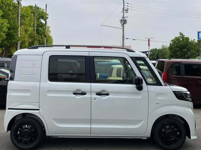 スペーシアベース ＸＦ　届出済未使用車　片側電動スライドドア　衝突被害軽減ブレーキ　フルオートエアコン　クルーズコントロール　スマートキー　オートライト（7枚目）