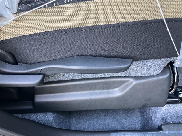 ハスラー ハイブリッドＧ　届出済未使用車　禁煙車　衝突被害軽減ブレーキ　アダプティブクルーズコントロール　レーンキープアシスト　前席シートヒーター　スマートキー　アイドリングストップ　電動格納式ミラー　オートエアコン（43枚目）