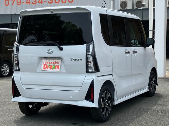 タント カスタムＸ　届出済未使用車　両側電動スライドドア　衝突被害軽減ブレーキ　純正アルミホイール　ＬＥＤヘッドライト　フォグライト　電動格納式ミラー　運転席＆助手席シートヒーター　アイドリングストップ　スマートキー（11枚目）