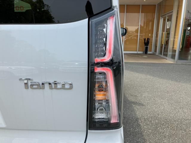 タント カスタムＸ　届出済未使用車　両側電動スライドドア　衝突被害軽減ブレーキ　純正アルミホイール　ＬＥＤヘッドライト　フォグライト　電動格納式ミラー　運転席＆助手席シートヒーター　アイドリングストップ　スマートキー（15枚目）
