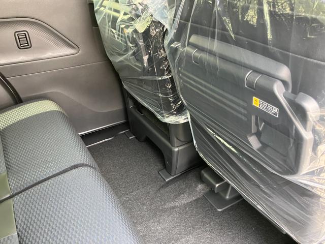 タント カスタムＸ　届出済未使用車　両側電動スライドドア　衝突被害軽減ブレーキ　純正アルミホイール　ＬＥＤヘッドライト　フォグライト　電動格納式ミラー　運転席＆助手席シートヒーター　アイドリングストップ　スマートキー（22枚目）