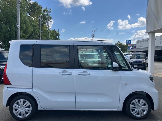 タント Ｘ　届出済未使用車　片側電動スライドドア　衝突被害軽減ブレーキ　電子パーキング　オートブレーキホールド　禁煙車　電動格納式ドアミラー　スマートキー　横滑り防止装置　ＬＥＤヘッドライト　オートハイビーム（7枚目）