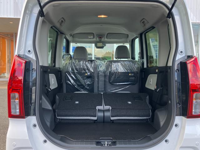 タント Ｘ　届出済未使用車　片側電動スライドドア　衝突被害軽減ブレーキ　電子パーキング　オートブレーキホールド　禁煙車　電動格納式ドアミラー　スマートキー　横滑り防止装置　ＬＥＤヘッドライト　オートハイビーム（13枚目）