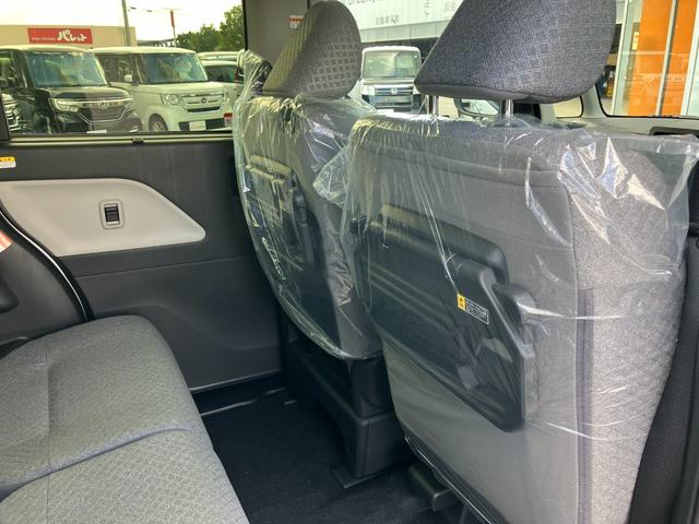 タント Ｘ　届出済未使用車　片側電動スライドドア　衝突被害軽減ブレーキ　電子パーキング　オートブレーキホールド　禁煙車　電動格納式ドアミラー　スマートキー　横滑り防止装置　ＬＥＤヘッドライト　オートハイビーム（21枚目）